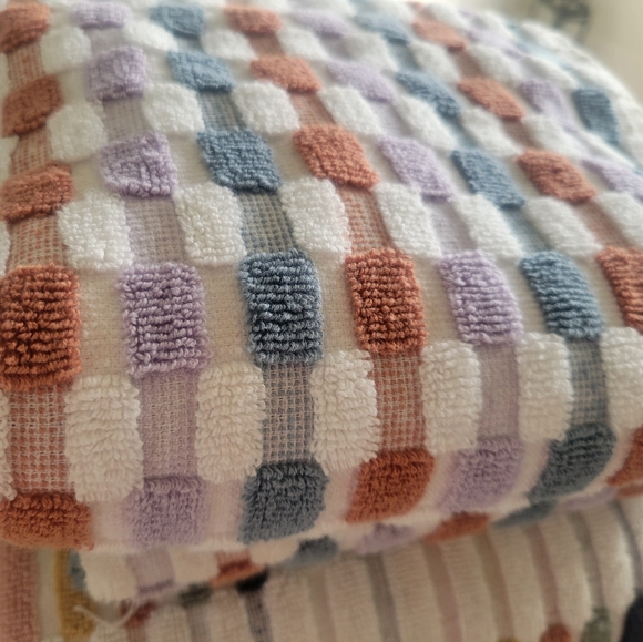 Striped Multicolor Bath Towel Set - Picture 2 of 4